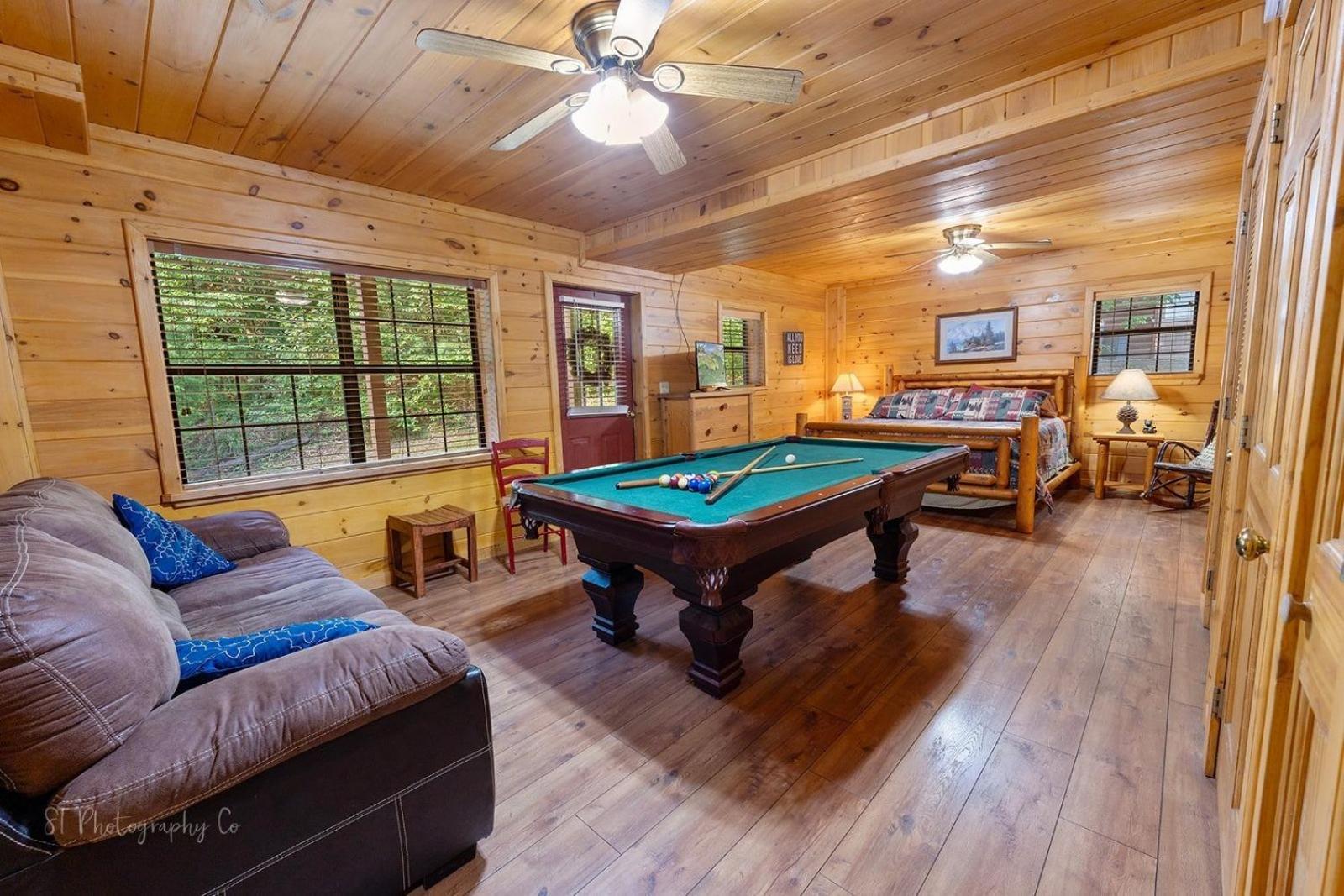 Karen'S Cabin Cabin 비둘기 포지 외부 사진