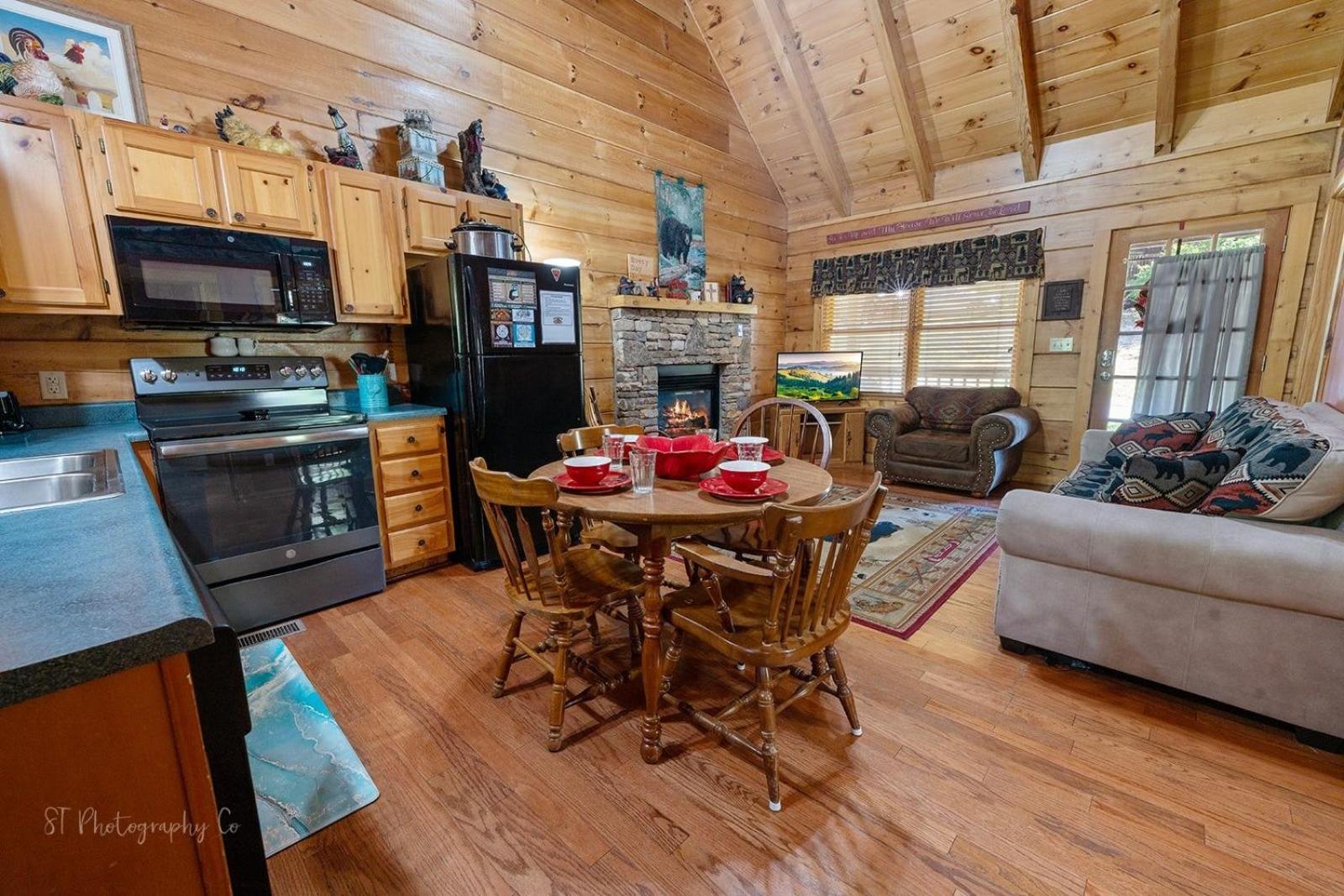 Karen'S Cabin Cabin 비둘기 포지 외부 사진
